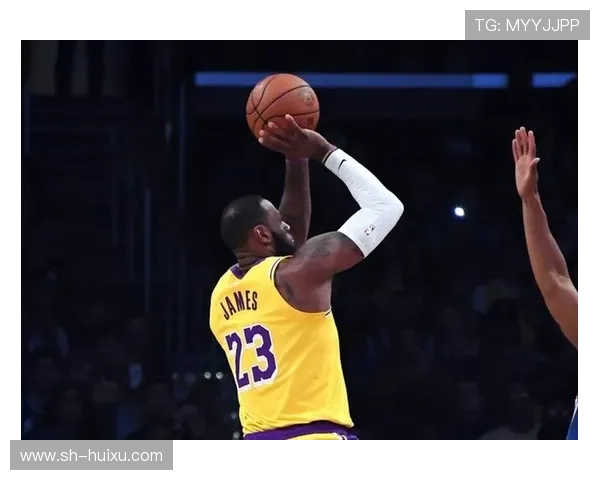 美国媒体与球迷疯狂吹捧杨乐多 超越一切的热情与夸赞 美国媒体与球迷疯狂吹捧杨乐多 超越一切的热情与夸赞