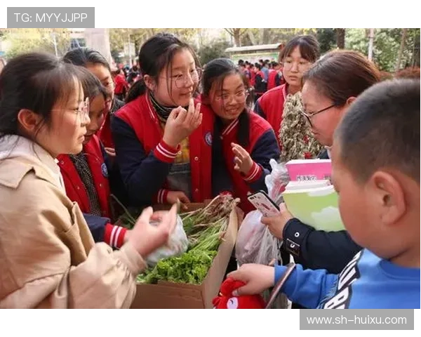 钱潮杯组委会陈阿姨探望受伤小球员关怀温情传递体育精神 钱潮杯组委会陈阿姨探望受伤小球员关怀温情传递体育精神